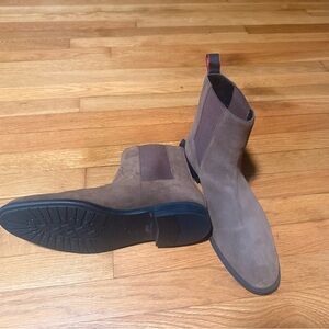 Men's Brown Suede Chelsea Boots